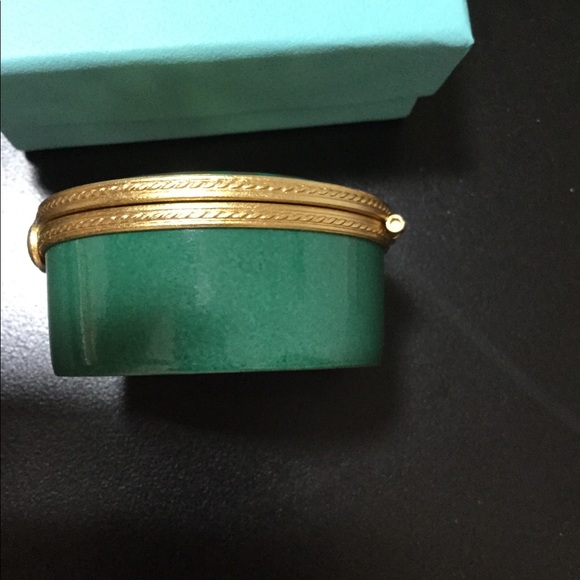 Tiffany & Co. Vintage 2002 Gold and Green Box - Picture 5 of 9